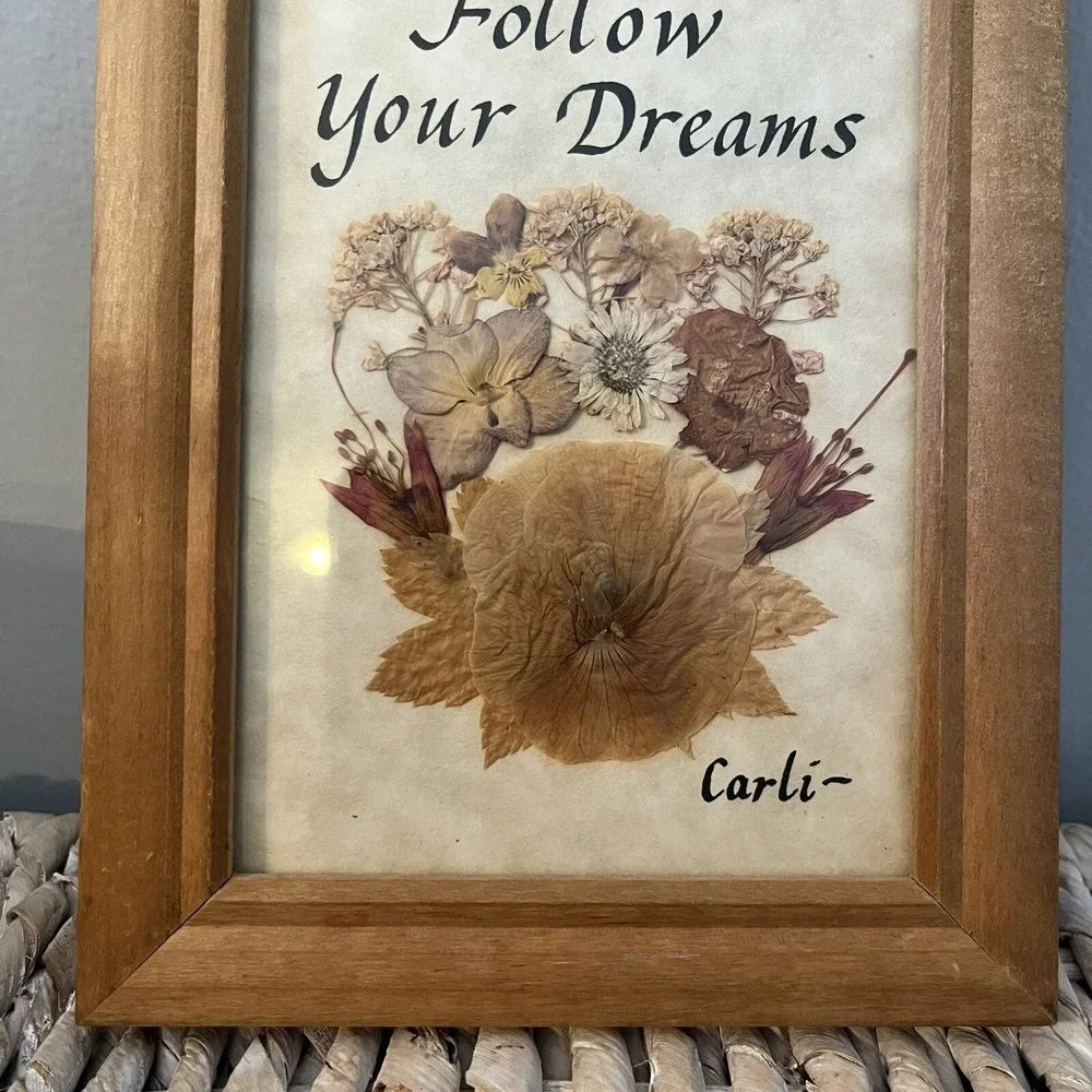 Follow‎ Your Dreams Island Flower Pictures pressed flowers Sign 70s